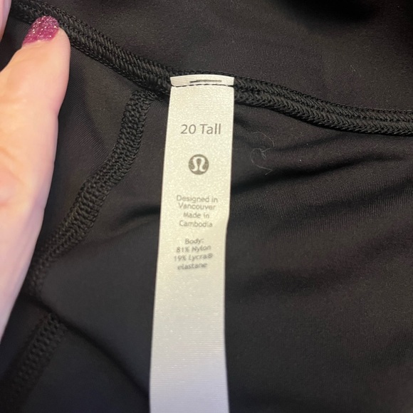 New with tag women’s lululemon Align Leggings.  Size 20 31” - Picture 3 of 9